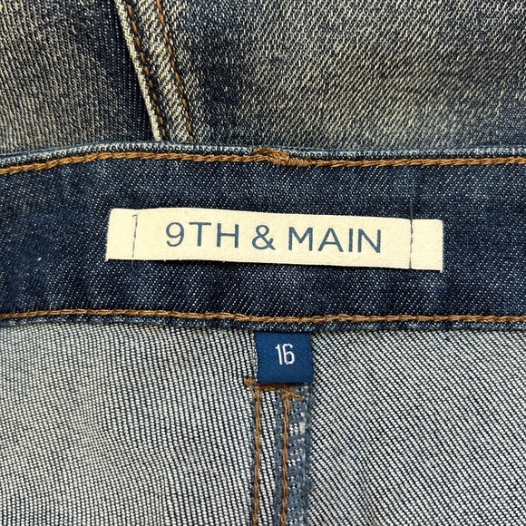 9 th and Main/ NWT/Wide leg/Embellished Women's Jeans/ stretch for comfort/ 16 - Picture 7 of 16